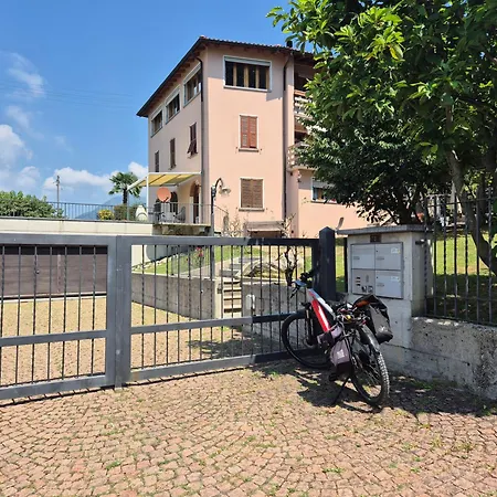Executive View With Private Garden Apartment