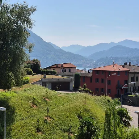 Executive View With Private Garden Apartament *