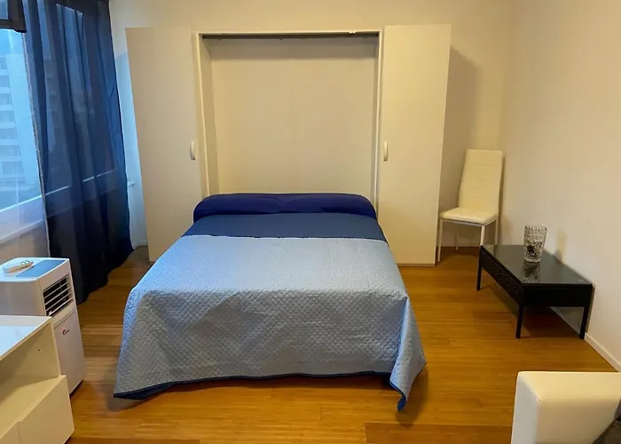 Executive View With Private Garden Διαμέρισμα