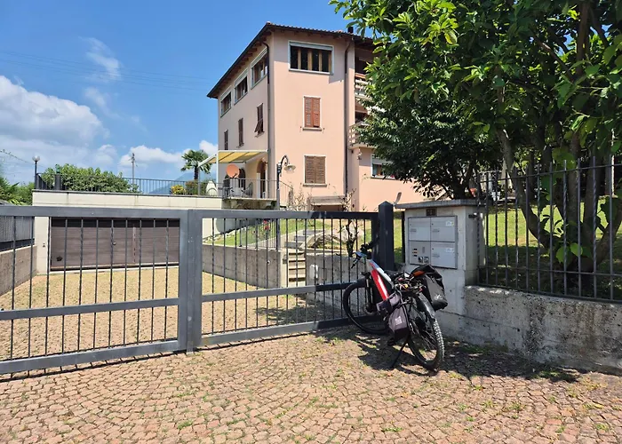 Executive View With Private Garden Appartement