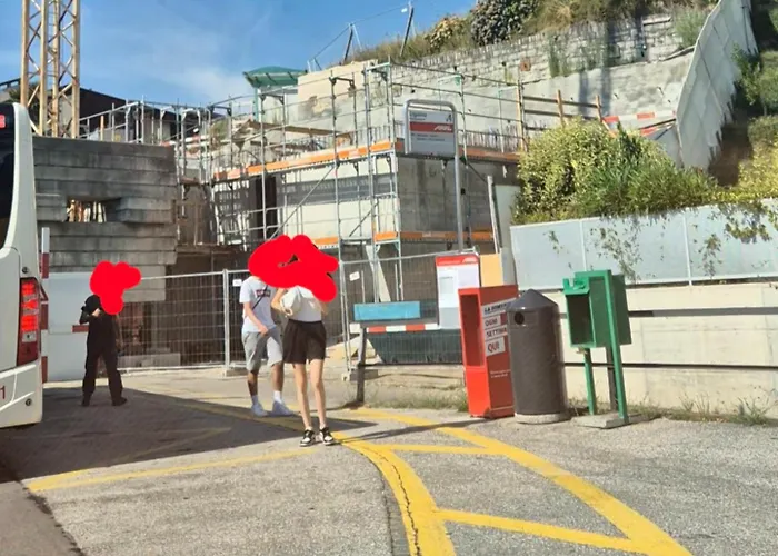 Executive View With Private Garden Διαμέρισμα