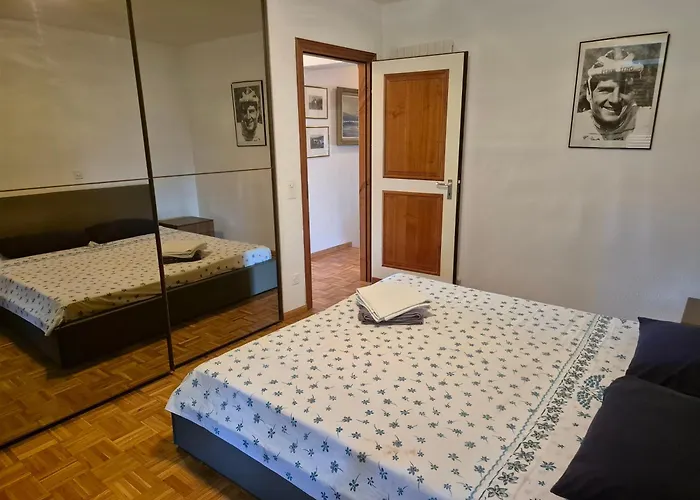 Διαμέρισμα Executive View With Private Garden *